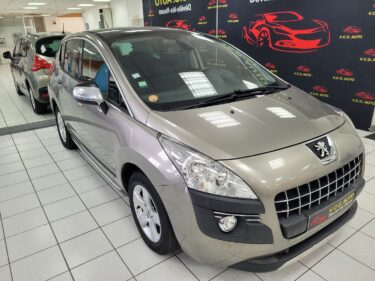 PEUGEOT 3008 2010 1.6 HDi 110 Premium Pack BMP6