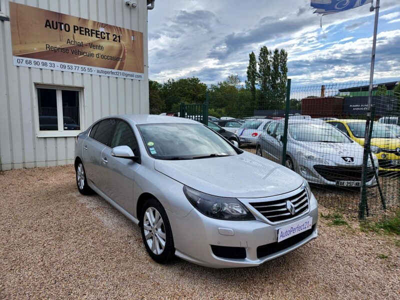 RENAULT LATITUDE 2011