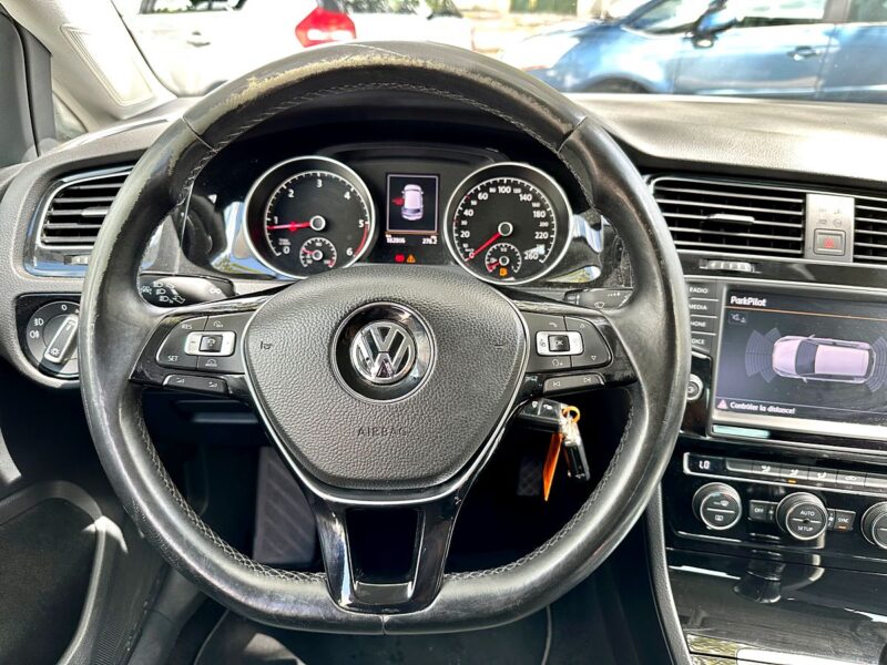 VOLKSWAGEN GOLF VII 2013