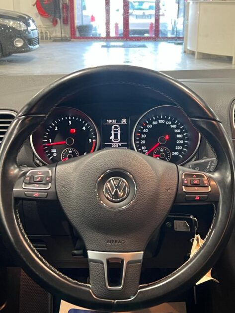 VOLKSWAGEN GOLF VI 2012