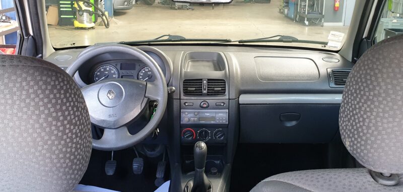 RENAULT CLIO II 1.5 dCi 85  Campus société 2places