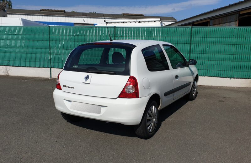 RENAULT CLIO II 1.5 dCi 85  Campus société 2places