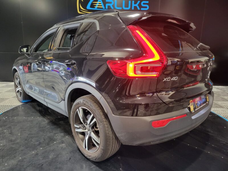 VOLVO XC40 B3 163cv Plus DCT7 // APPLE CARPLAY/ANDROID AUTO/CAMERA DE RECUL