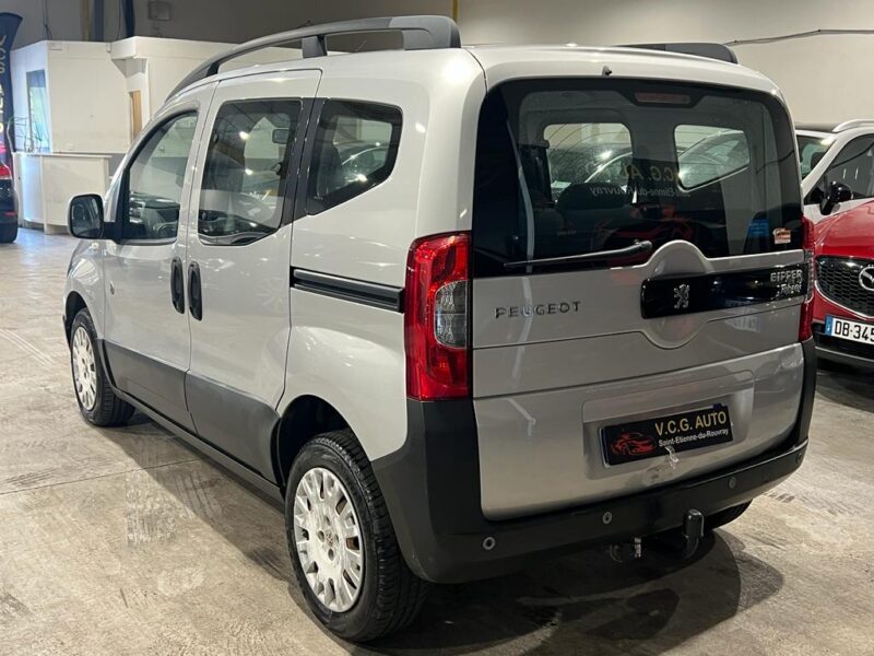 PEUGEOT BIPPER TEPEE 2011