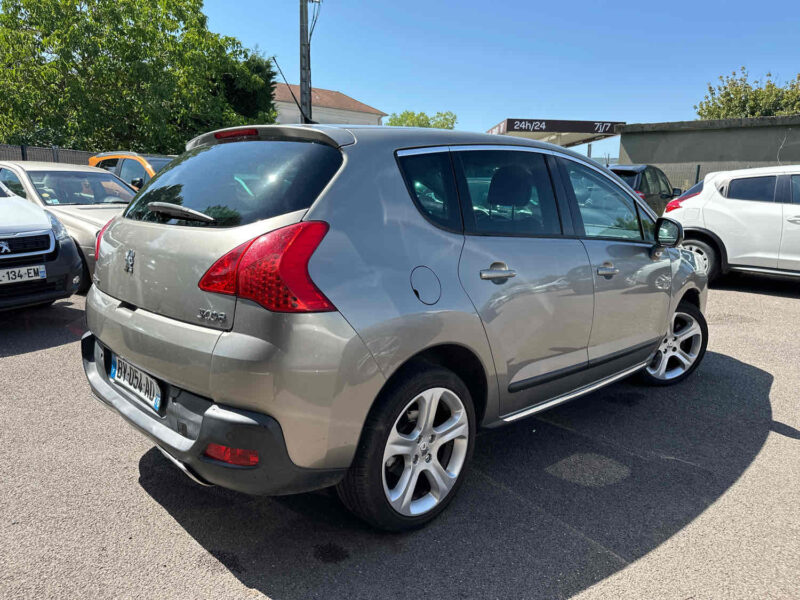 PEUGEOT 3008 Monospace 2011