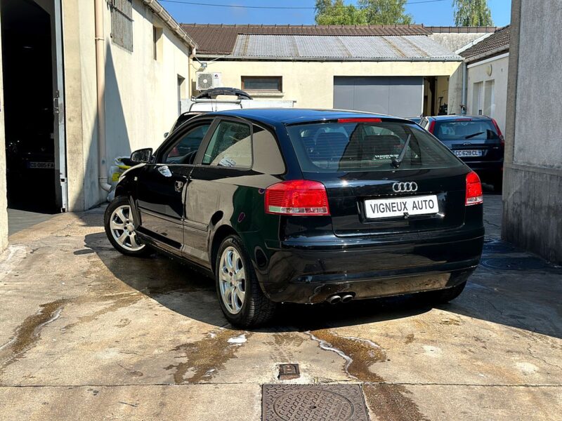 Audi A3 1.9 TDI AMBITION PAYER EN 4 X