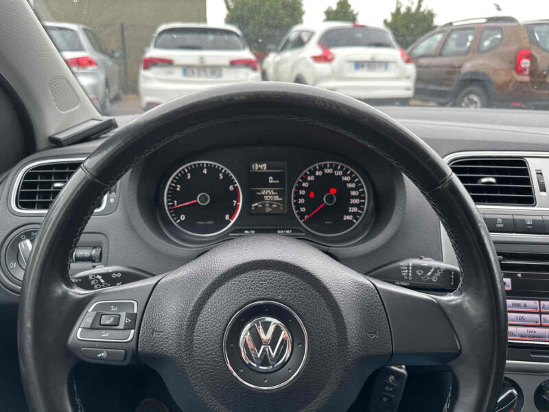 VOLKSWAGEN POLO V 2013