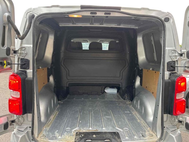 PEUGEOT EXPERT Camionnette 2018