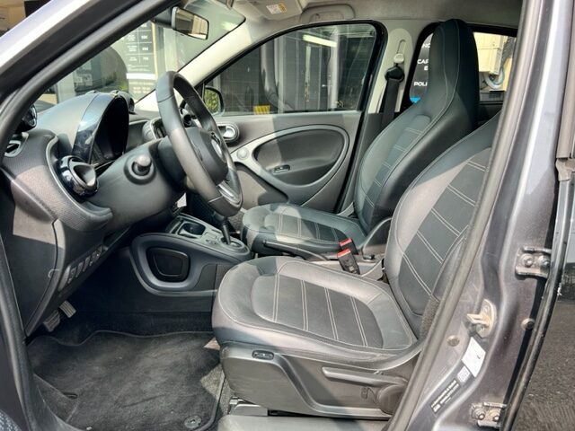 SMART FORFOUR 90CH TWINAMIC PRIME AUTOMATIQUE