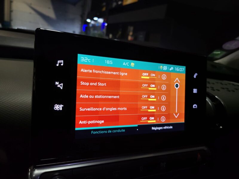 CITROEN C4 CACTUS 1.2 PureTech 110cv Shine EAT6 // APPLE CARPLAY/ANDROID AUTO/CAMERA DE RECUL