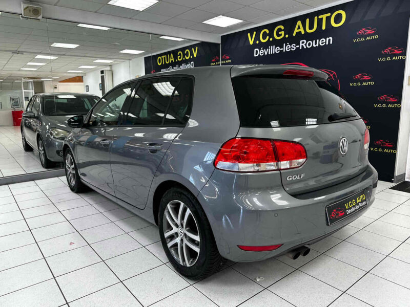 VOLKSWAGEN GOLF VI 2.0 TDi 110 Confortline