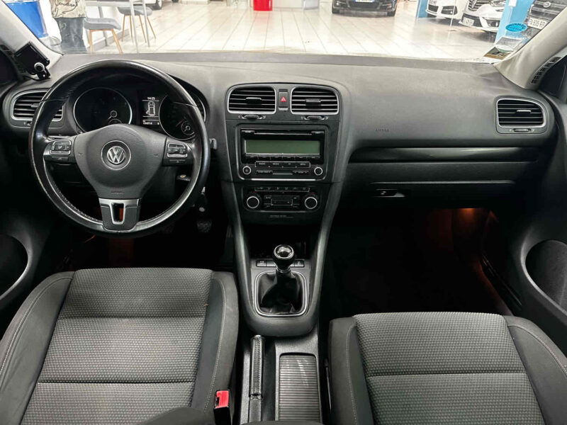 VOLKSWAGEN GOLF VI 2.0 TDi 110 Confortline