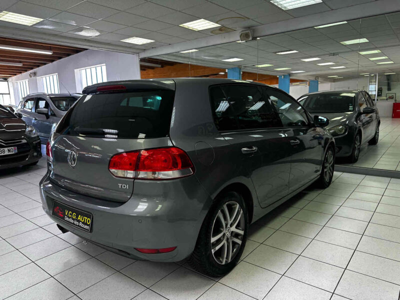 VOLKSWAGEN GOLF VI 2.0 TDi 110 Confortline