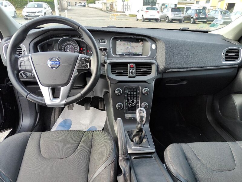 VOLVO V40 CROSS COUNTRY D3 150cv