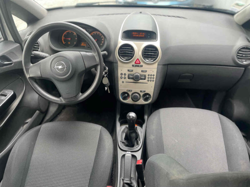 OPEL CORSA D 2009