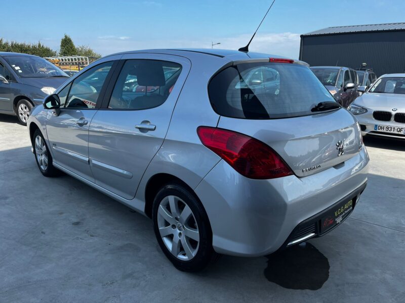 PEUGEOT 308 2011