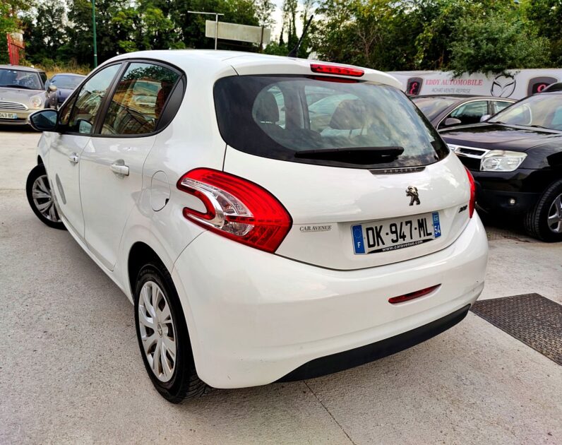 PEUGEOT 208 I 2014