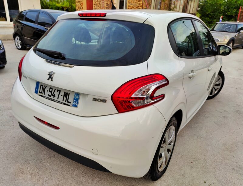 PEUGEOT 208 I 2014