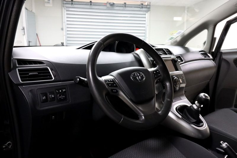 TOYOTA VERSO 2013