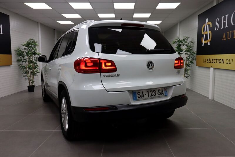 VOLKSWAGEN TIGUAN 2015