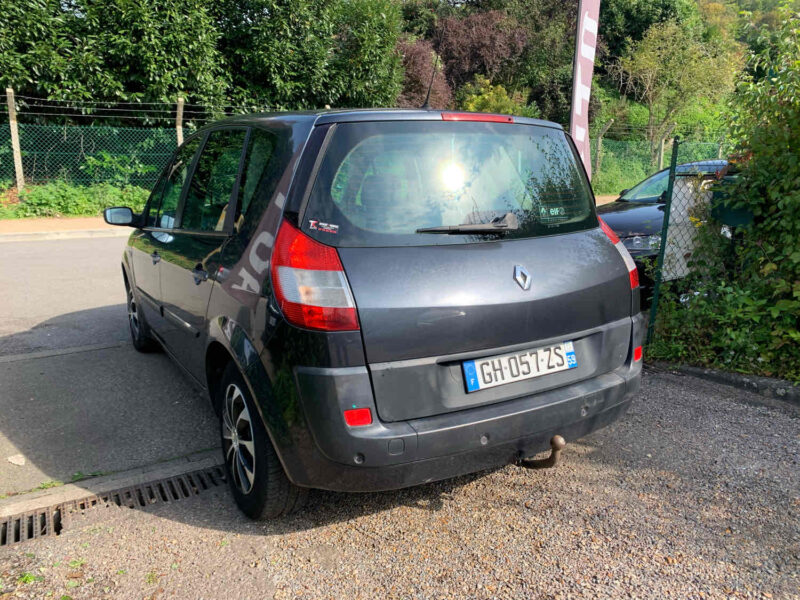 RENAULT SCÉNIC II 1.6i 16V 112CV