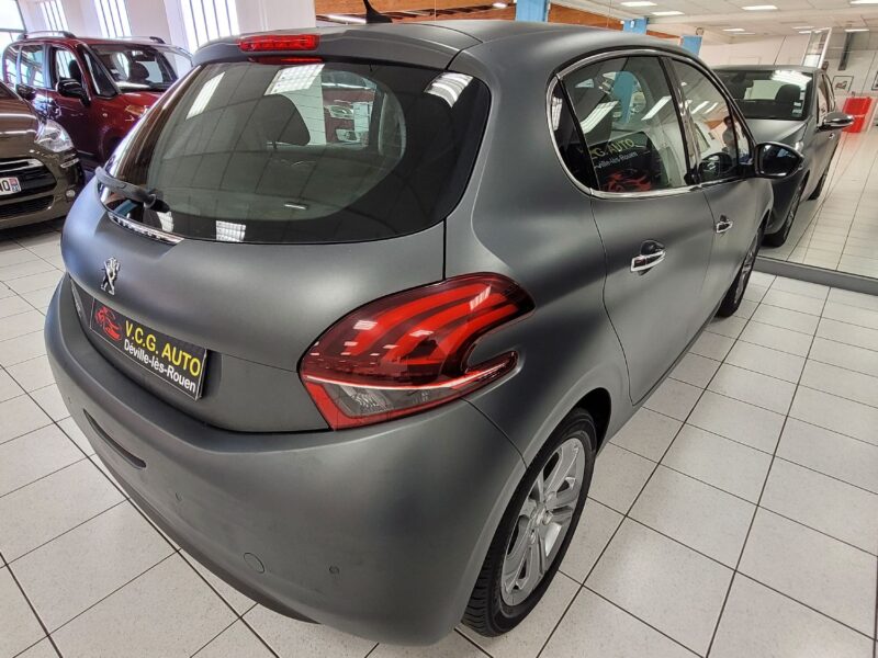 PEUGEOT 208 2015 Puretech 82 Allure