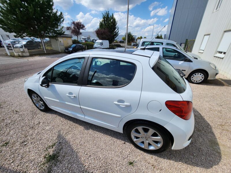 PEUGEOT 207 2007