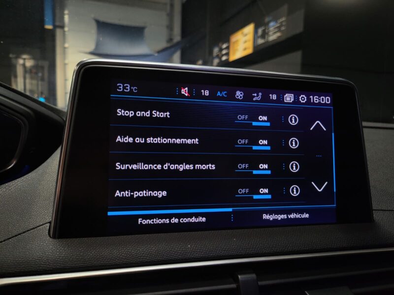 PEUGEOT 3008 II 1.2 THP 130cv Allure EAT8 // APPLE CARPLAY/ANDROID AUTO/CAMERA