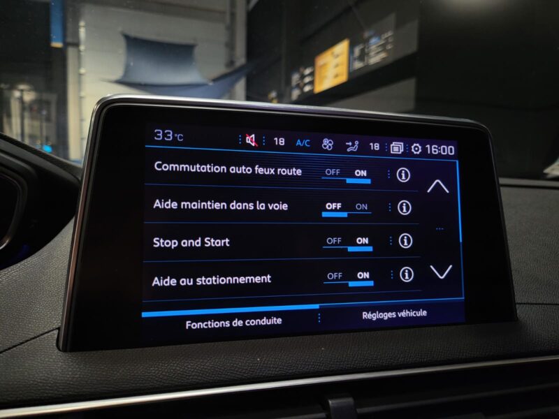 PEUGEOT 3008 II 1.2 THP 130cv Allure EAT8 // APPLE CARPLAY/ANDROID AUTO/CAMERA