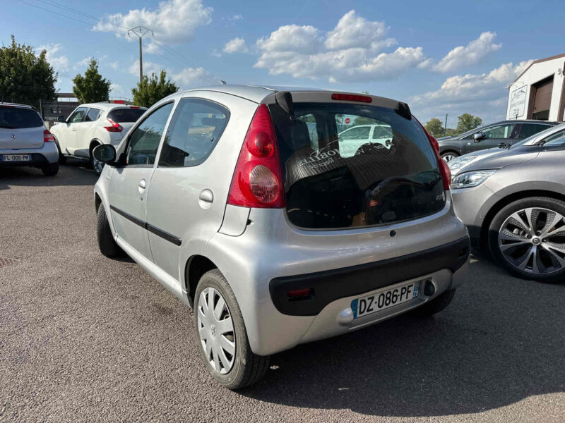 PEUGEOT 107 2008