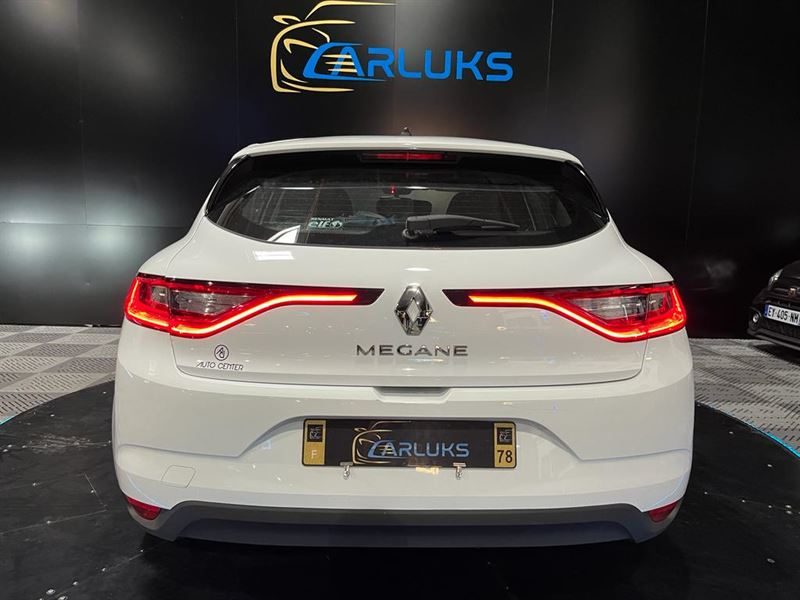 RENAULT MEGANE IV 1.2 TCe 100cv Life BVM6 5p // CLIMATISATION/REGULATEUR-LIMITEUR DE VITESSE