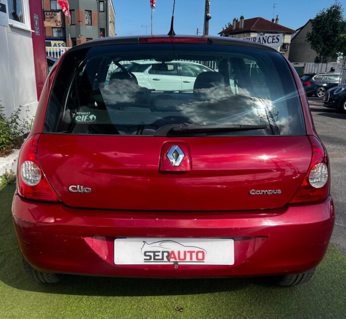 RENAULT CLIO II 2010