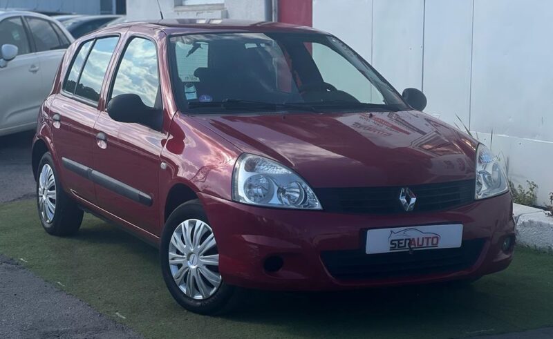 RENAULT CLIO II 2010