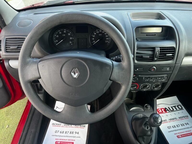 RENAULT CLIO II 2010