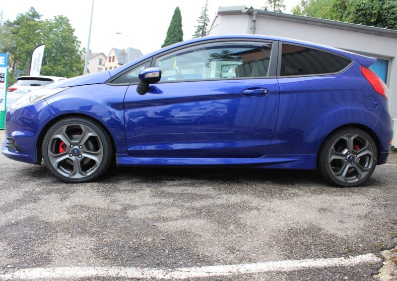 FORD FIESTA ST 1.8 182 CH 2015