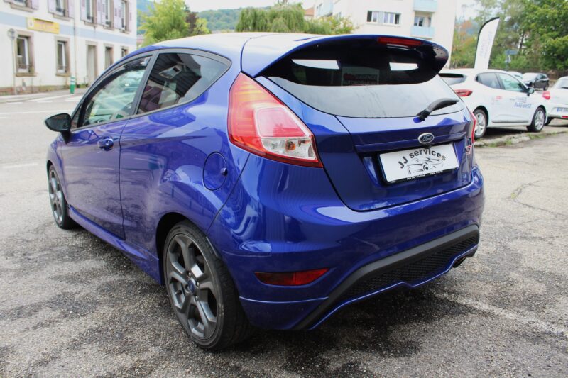 FORD FIESTA ST 1.8 182 CH 2015