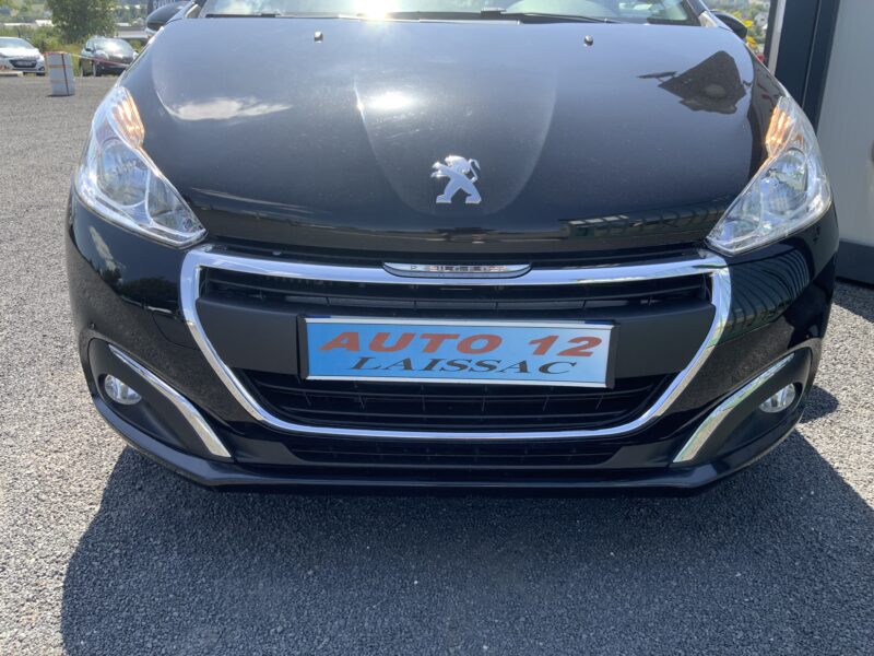 PEUGEOT 208 2017