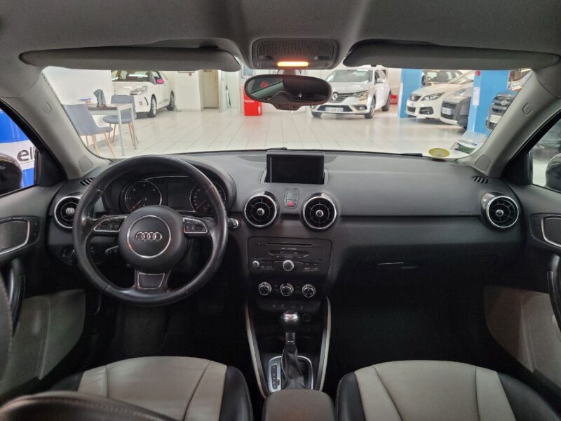 AUDI A1 Sportback 2013 1.6 TDI 1598cm3 90cv