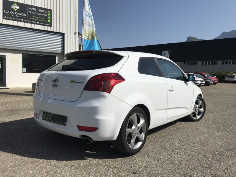 KIA CEE'D 3 portes 1.6 CRDI 128 cv SPORT 