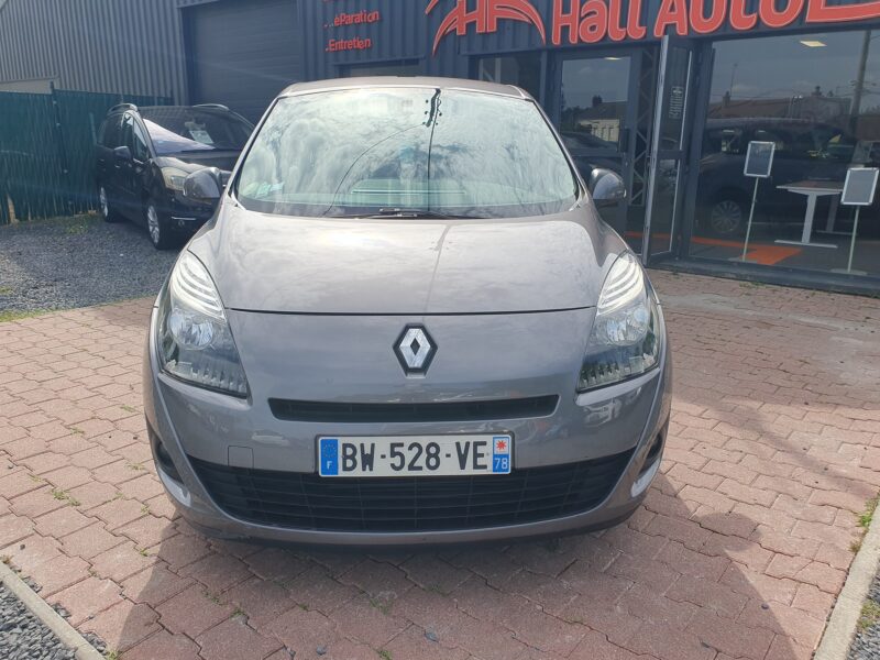 RENAULT SCENIC III 2011