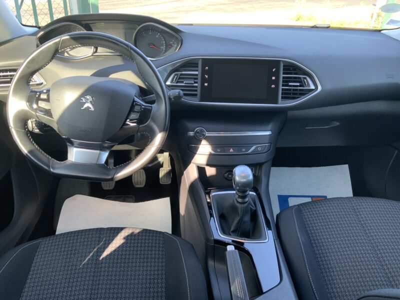 PEUGEOT 308  2019