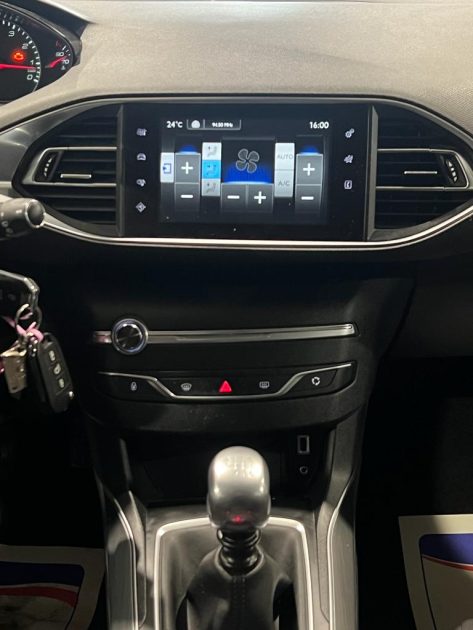 PEUGEOT 308 SW II 2015