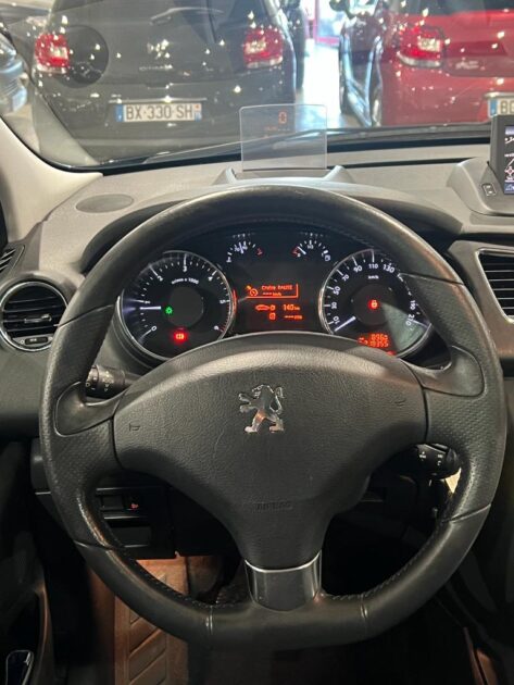 PEUGEOT 3008 Monospace 2011