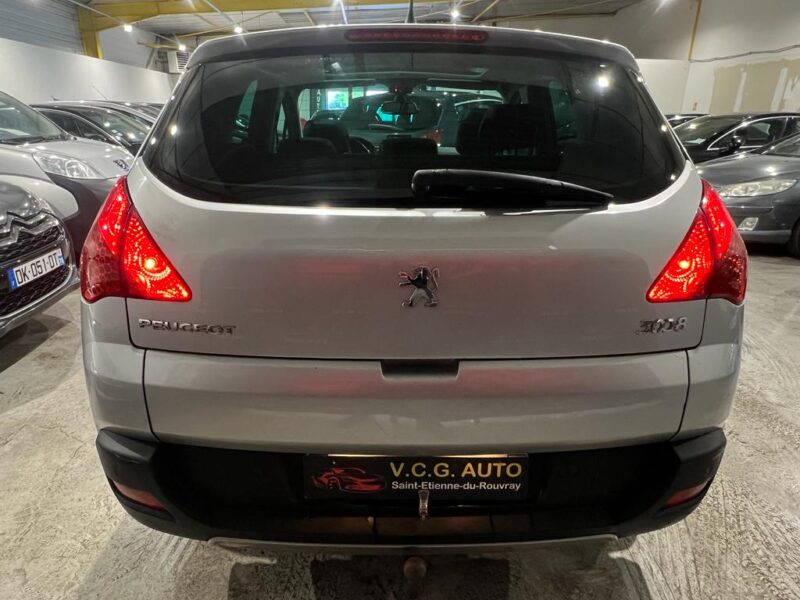 PEUGEOT 3008 2011