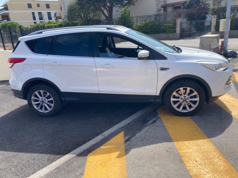 FORD KUGA 2.0 tfidci 120 s&s 4x2 titanium 2015