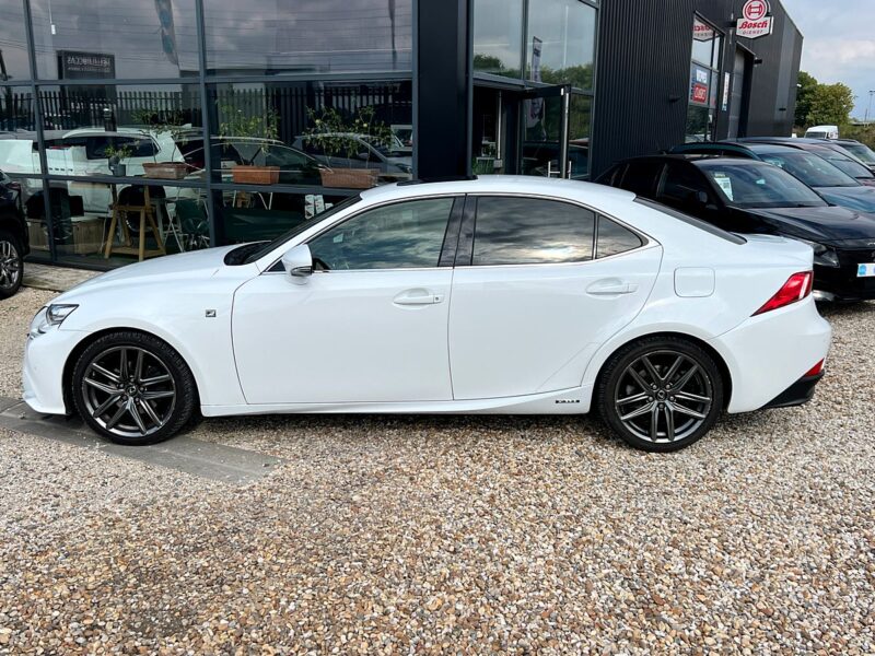 LEXUS IS 300h F-SPORT TO, CUIT, SPORT+ 2014