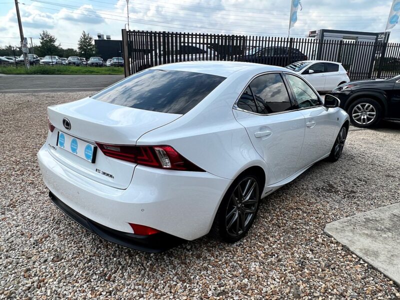 LEXUS IS 300h F-SPORT TO, CUIT, SPORT+ 2014