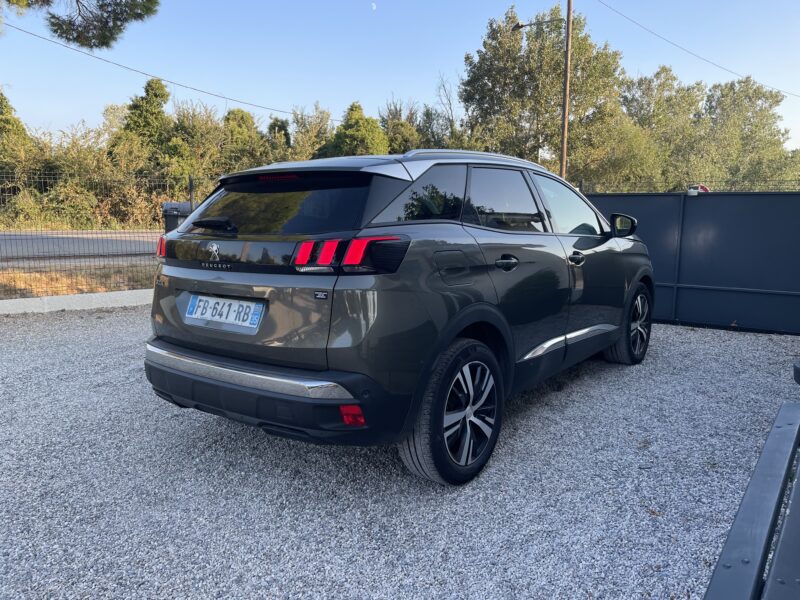 PEUGEOT 3008 2018