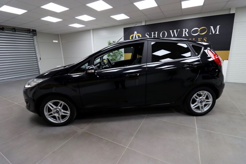 FORD FIESTA VI 2015