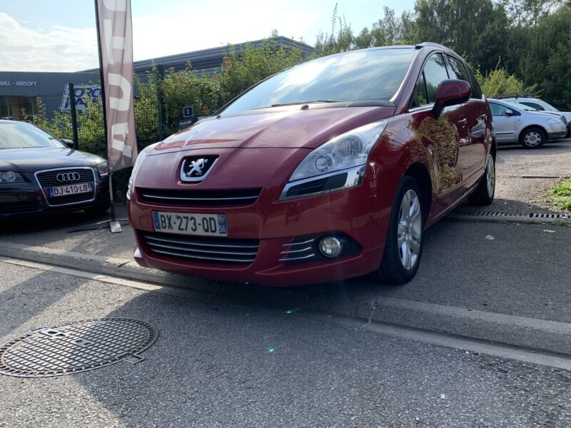 PEUGEOT 5008 2.0HDI 150CV